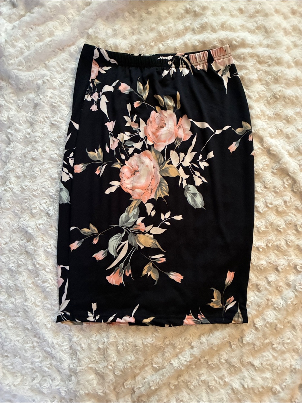 SHEIN Black Pencil Skirt with Blush Rose Print